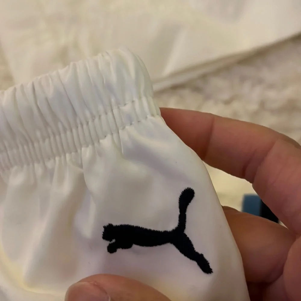 Puma cropped pant. Medium. New without tags. - Picture 5 of 6